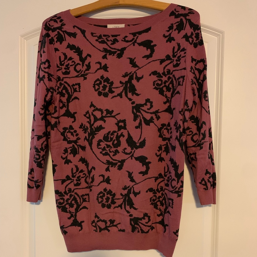 Floral print sweater